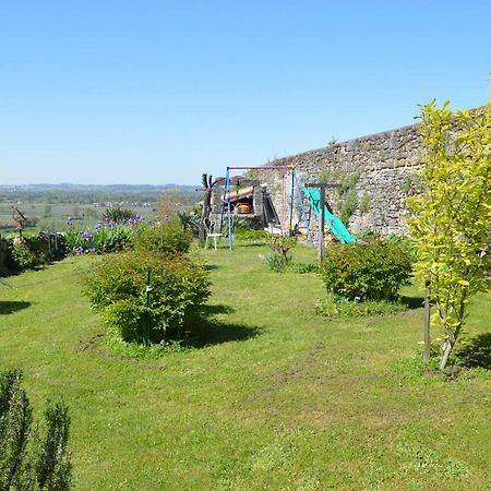 Le Prieure Saint-Pey-de-Castets Exterior foto